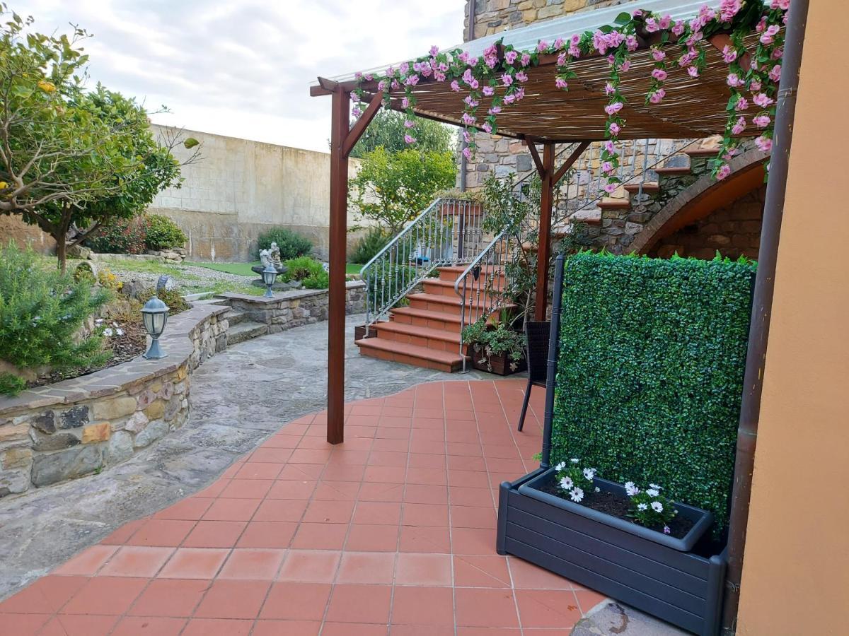 B&B Villa Martina Sardara Exteriör bild